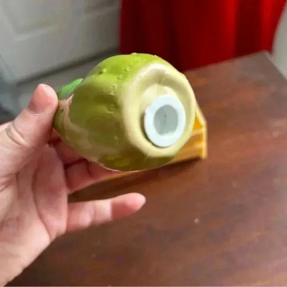 5/$25 plastic APPLE and  pickle salt and pepper 1960 shaker set - Picture 6 of 8